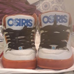 Osiris high top shoes shiny